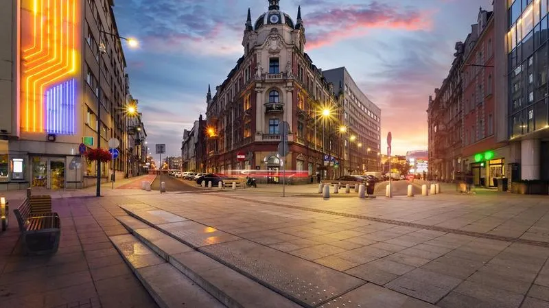 Ile czasu zajmuje lot z Katowic na Gran Canarię? Odkryj odpowiedź!