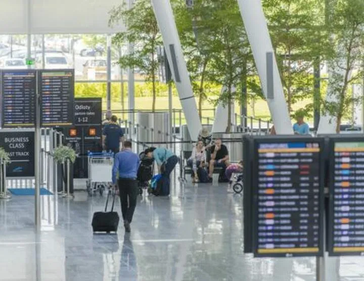 Jak długo trwa lot z Wrocławia do Alanyi? Sprawdź, co warto wiedzieć!