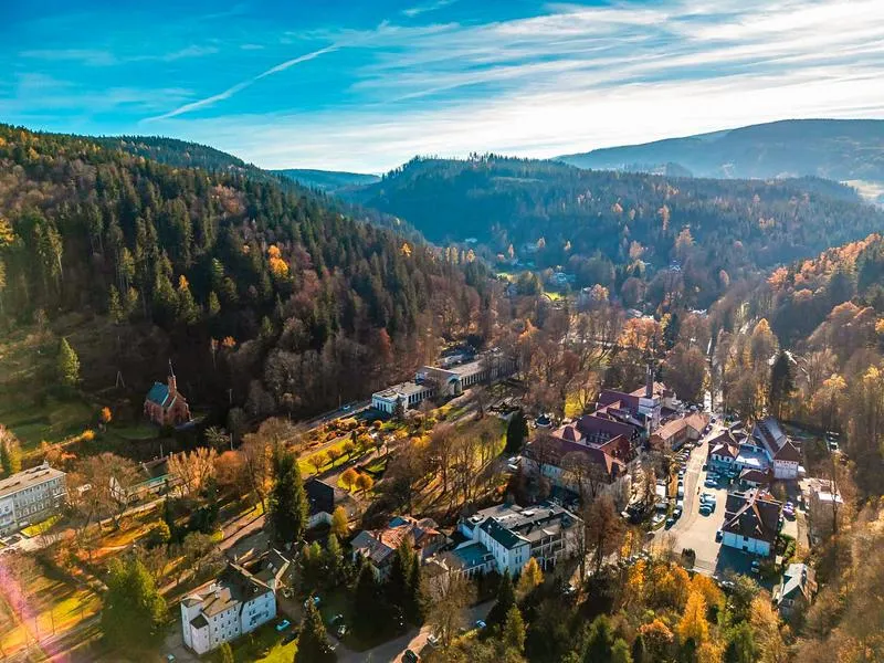Dojazd pociągiem do Dusznik-Zdroju