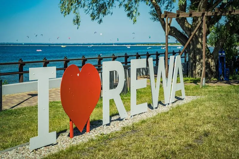 Komunikacja publiczna i rozkłady jazdy Rewa